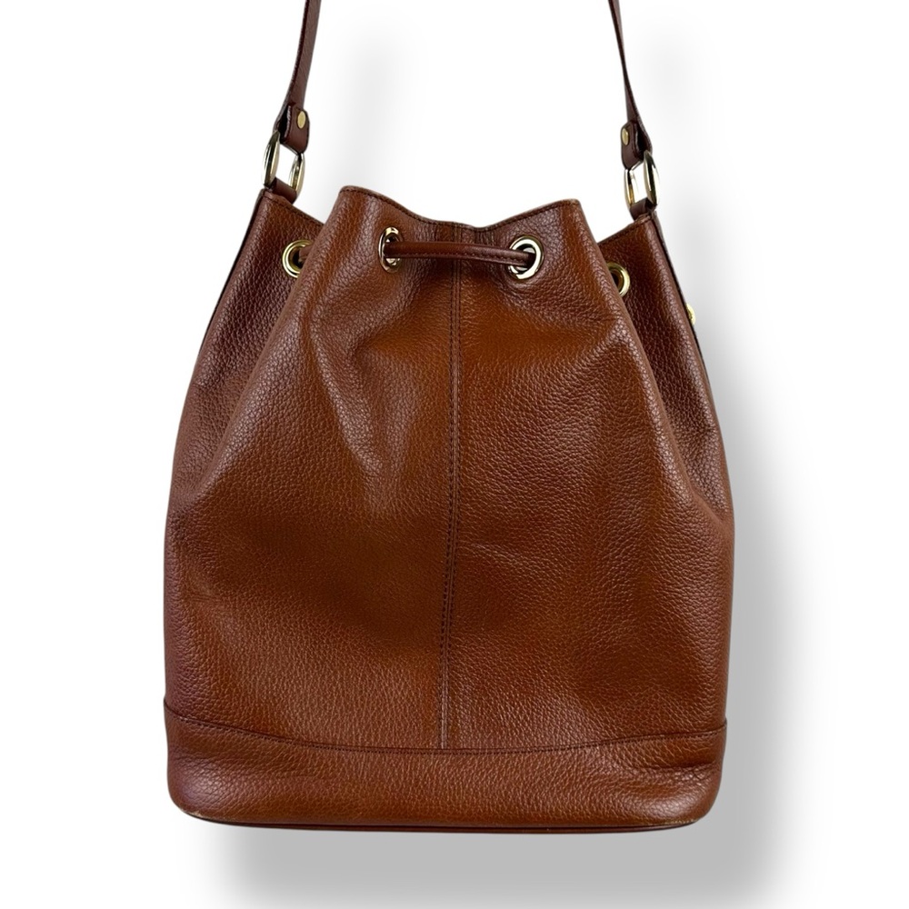 Burberry Brown Bucket Bag with Luxurious Leather Finish - Picture 2 of 15